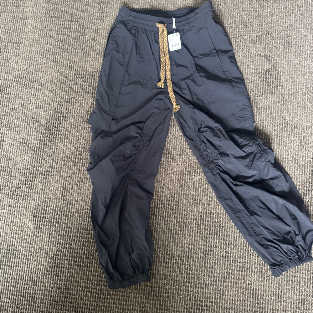 Women’s FP movement baggy workout pants NWT